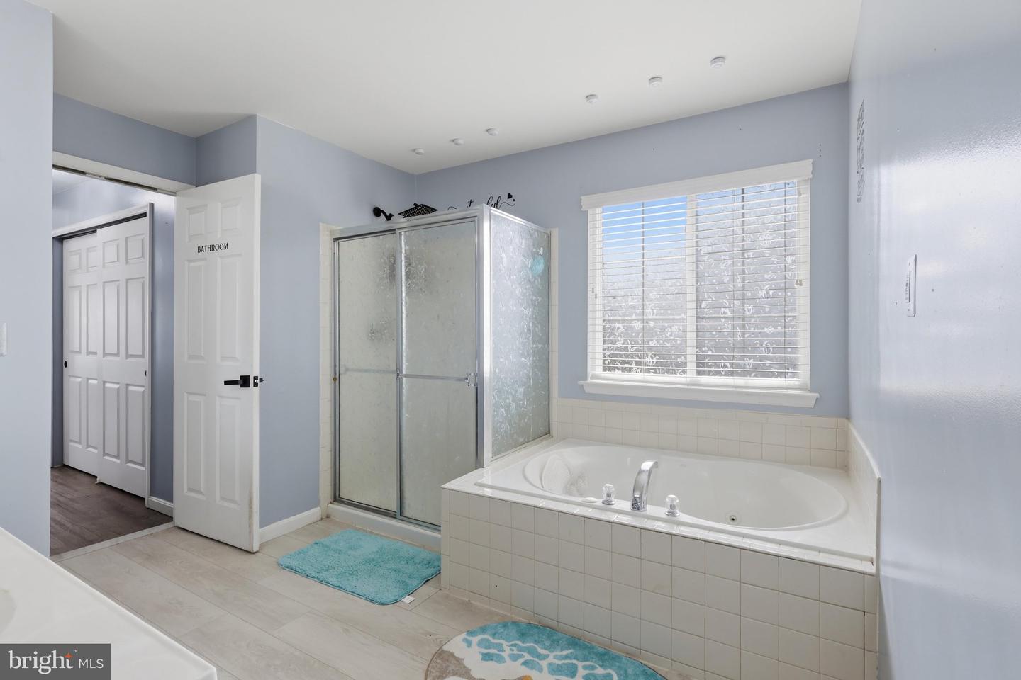 105 Seurat Ln Property Photo 59