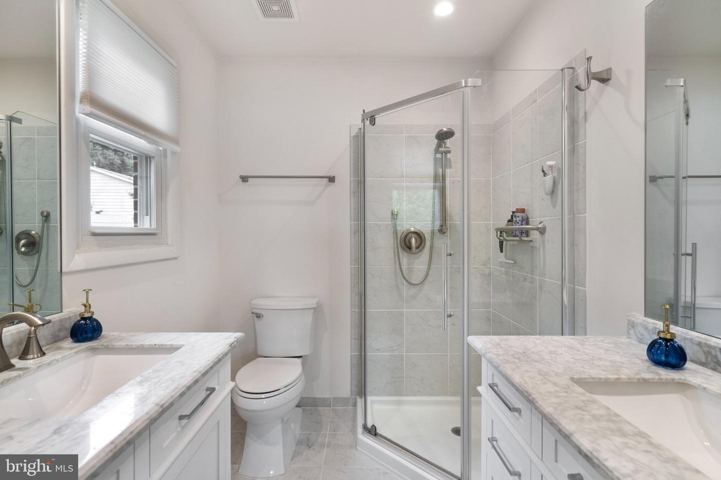3153 Charles Town Rd Property Photo 6