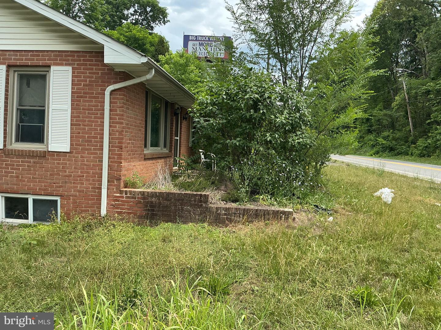608 Gosling Marsh Rd Property Photo 1