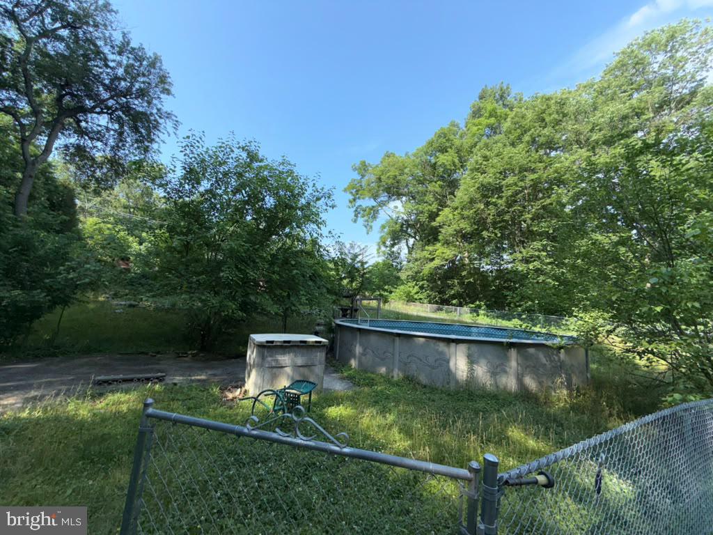 608 Gosling Marsh Rd Property Photo 7