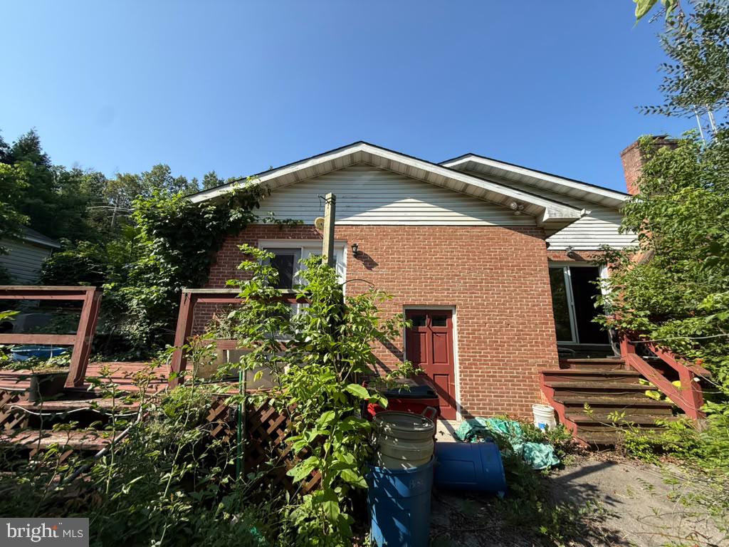 608 Gosling Marsh Rd Property Photo 12