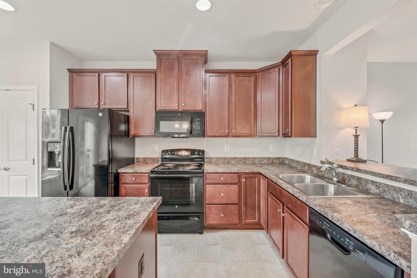 19 Ontario Dr Property Photo 10