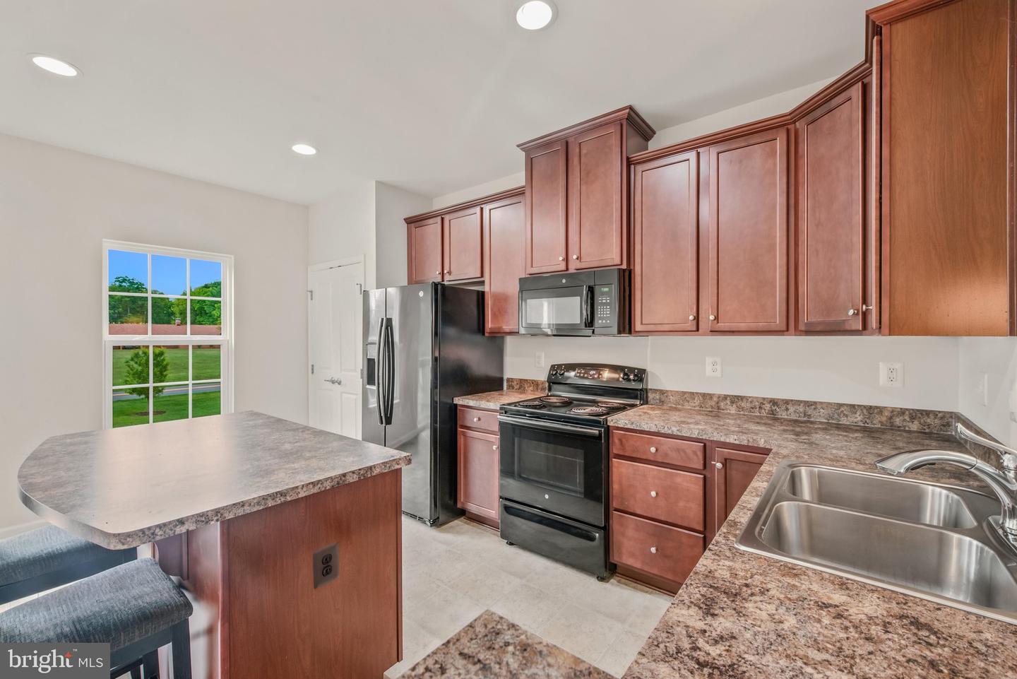 19 Ontario Dr Property Photo 11