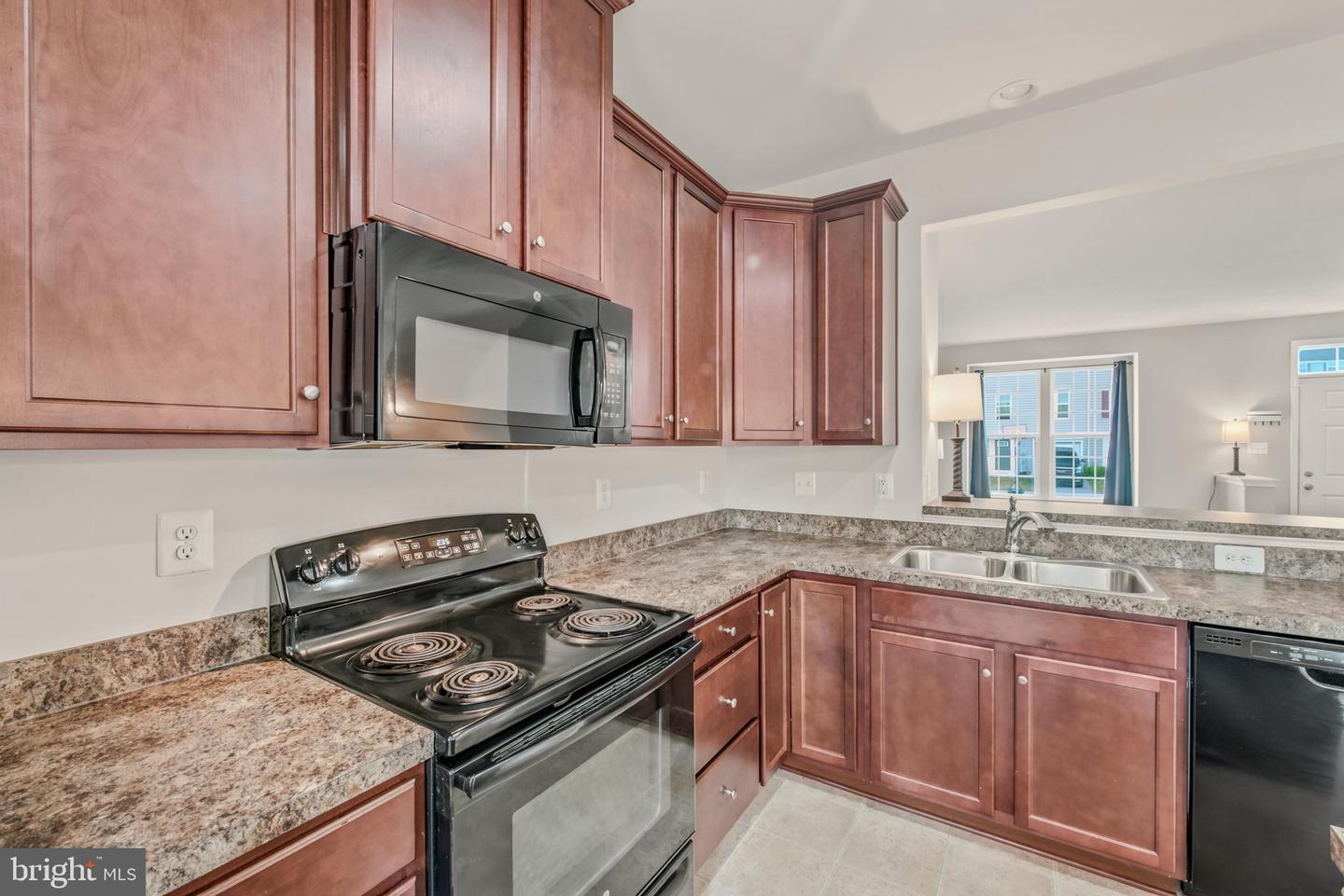 19 Ontario Dr Property Photo 12