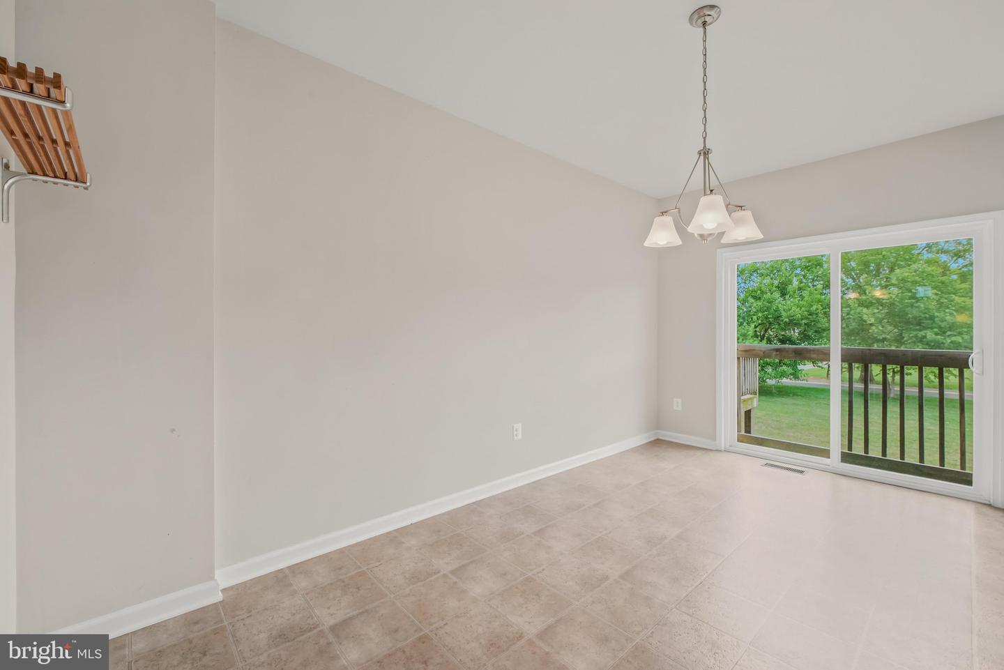 19 Ontario Dr Property Photo 14
