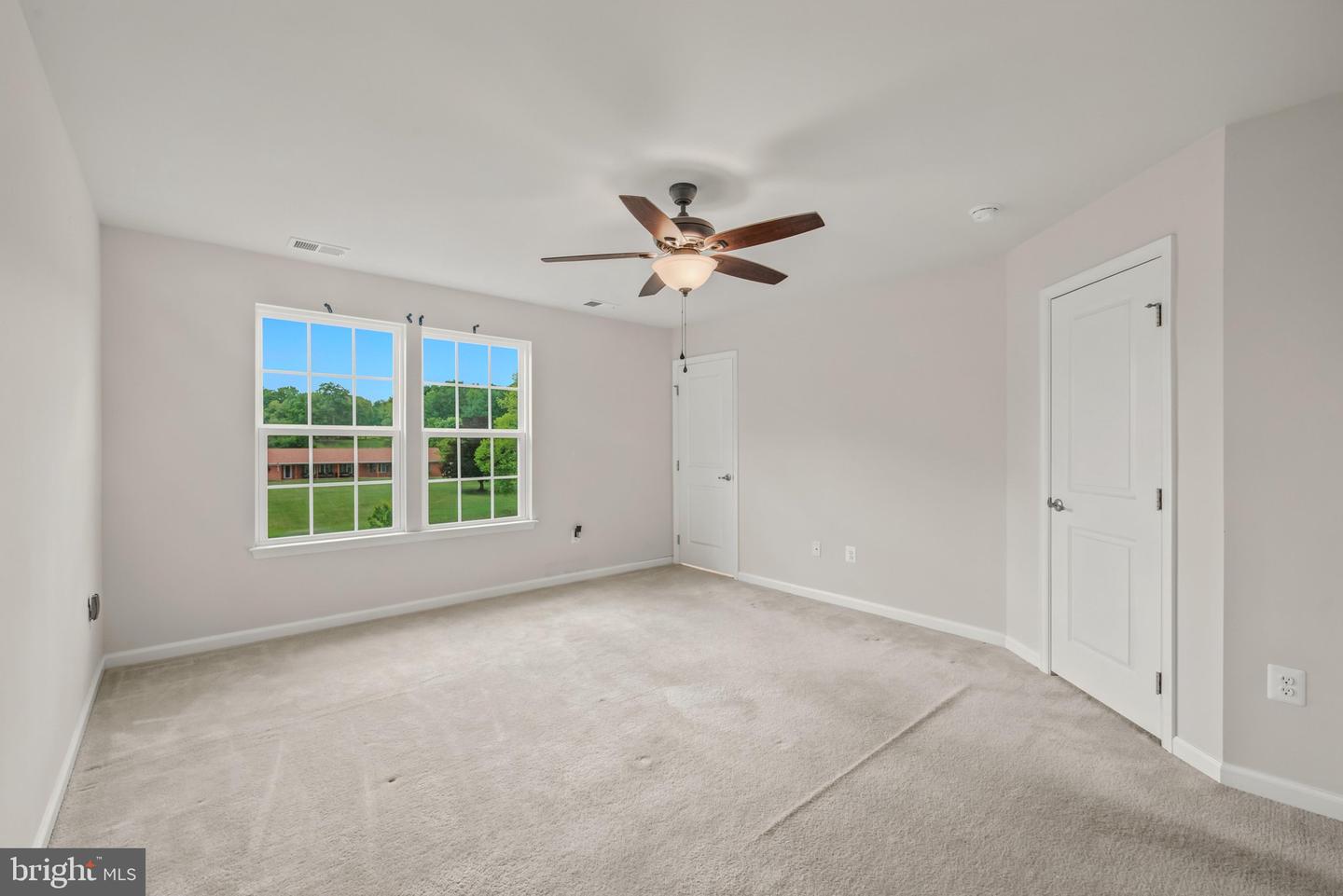 19 Ontario Dr Property Photo 16