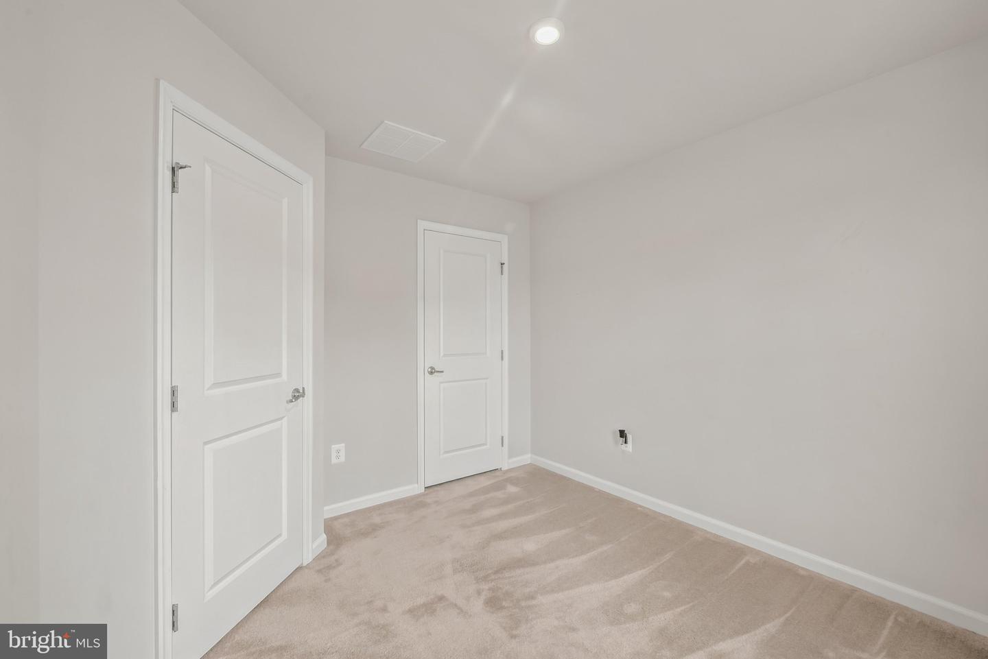 19 Ontario Dr Property Photo 21