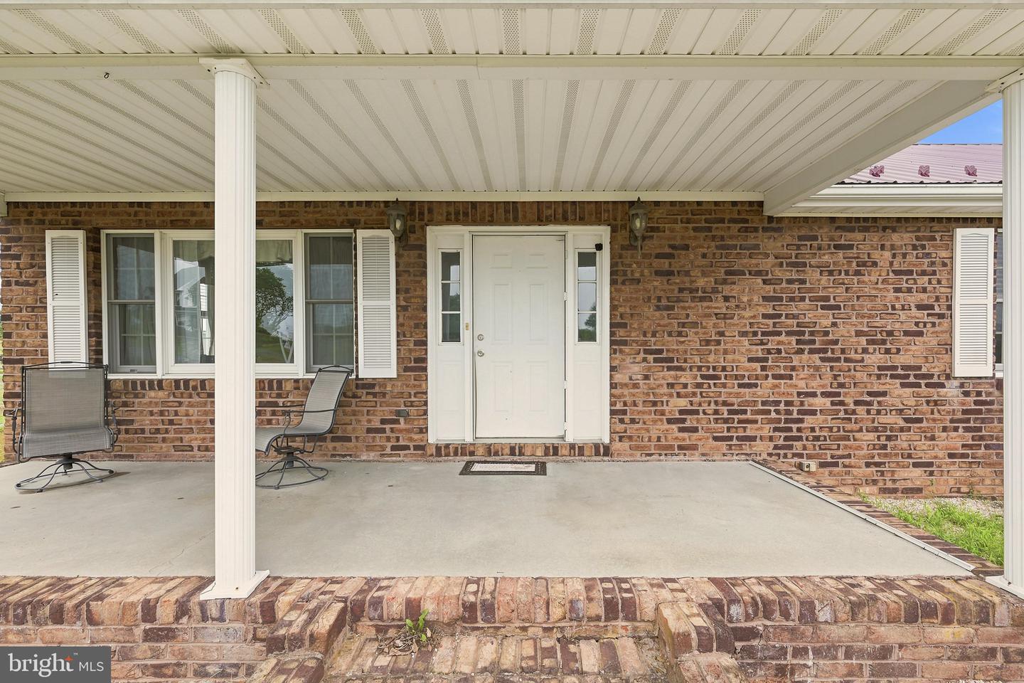 270 Falcon Dr Property Photo 6