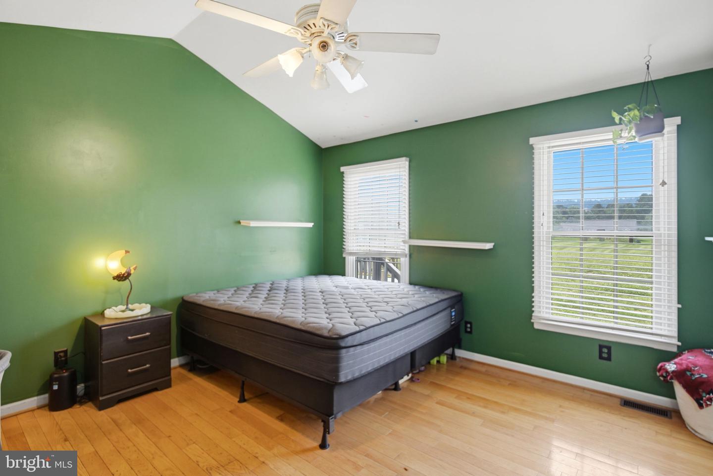 473 Nathaniel Dr Property Photo 35
