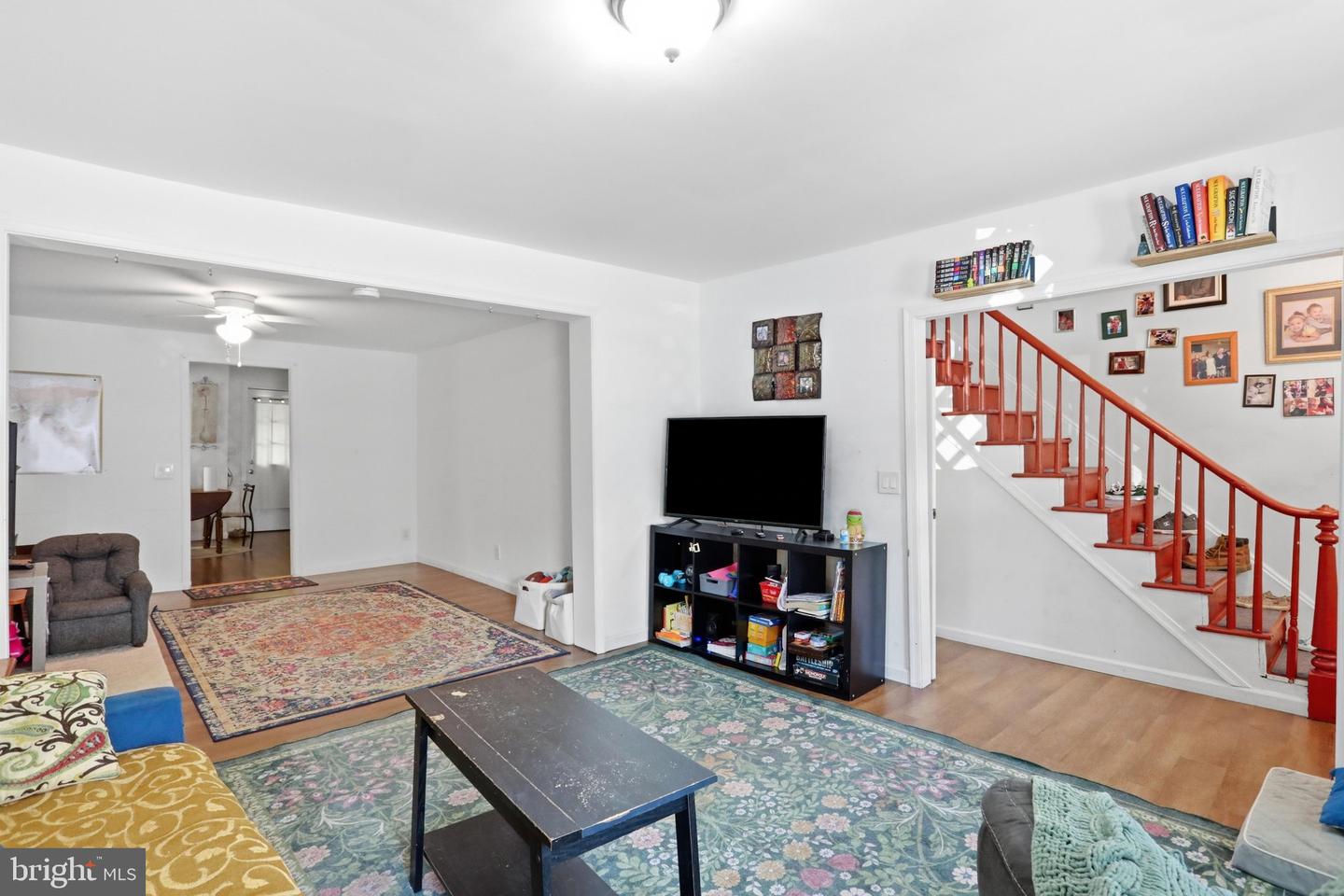 416 W John St Property Photo 7