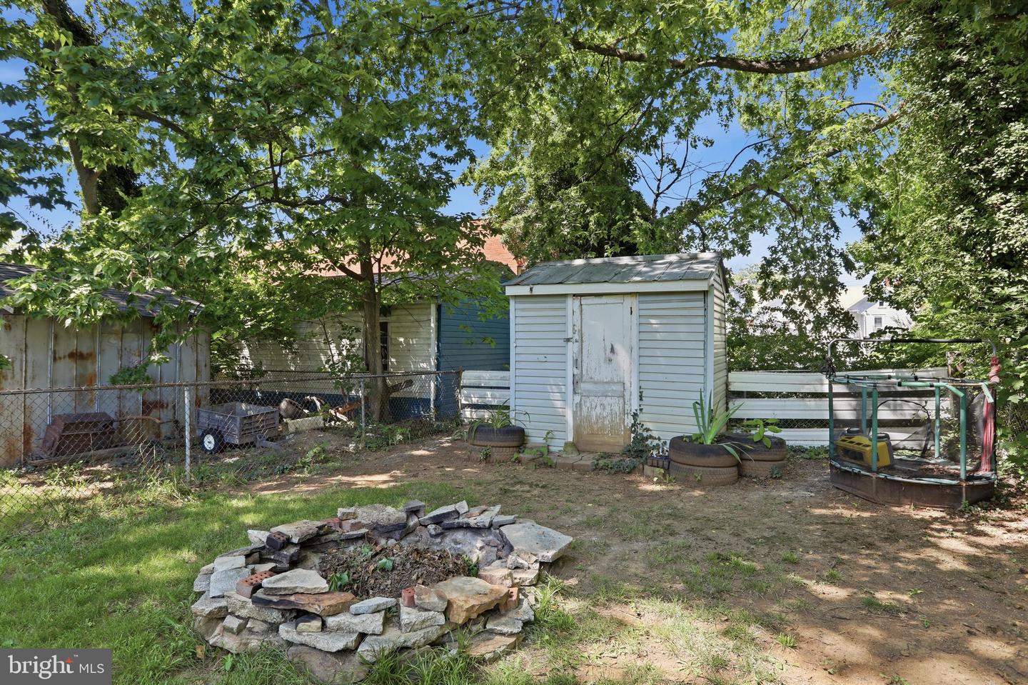 416 W John St Property Photo 40