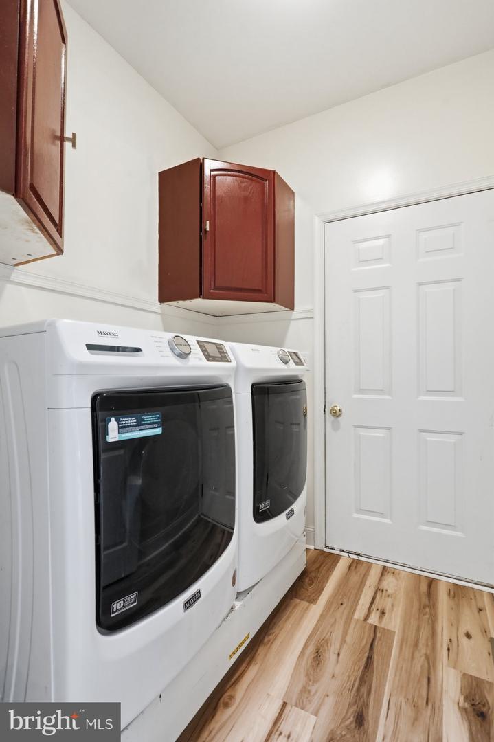 242 Street Of Dreams Property Photo 14