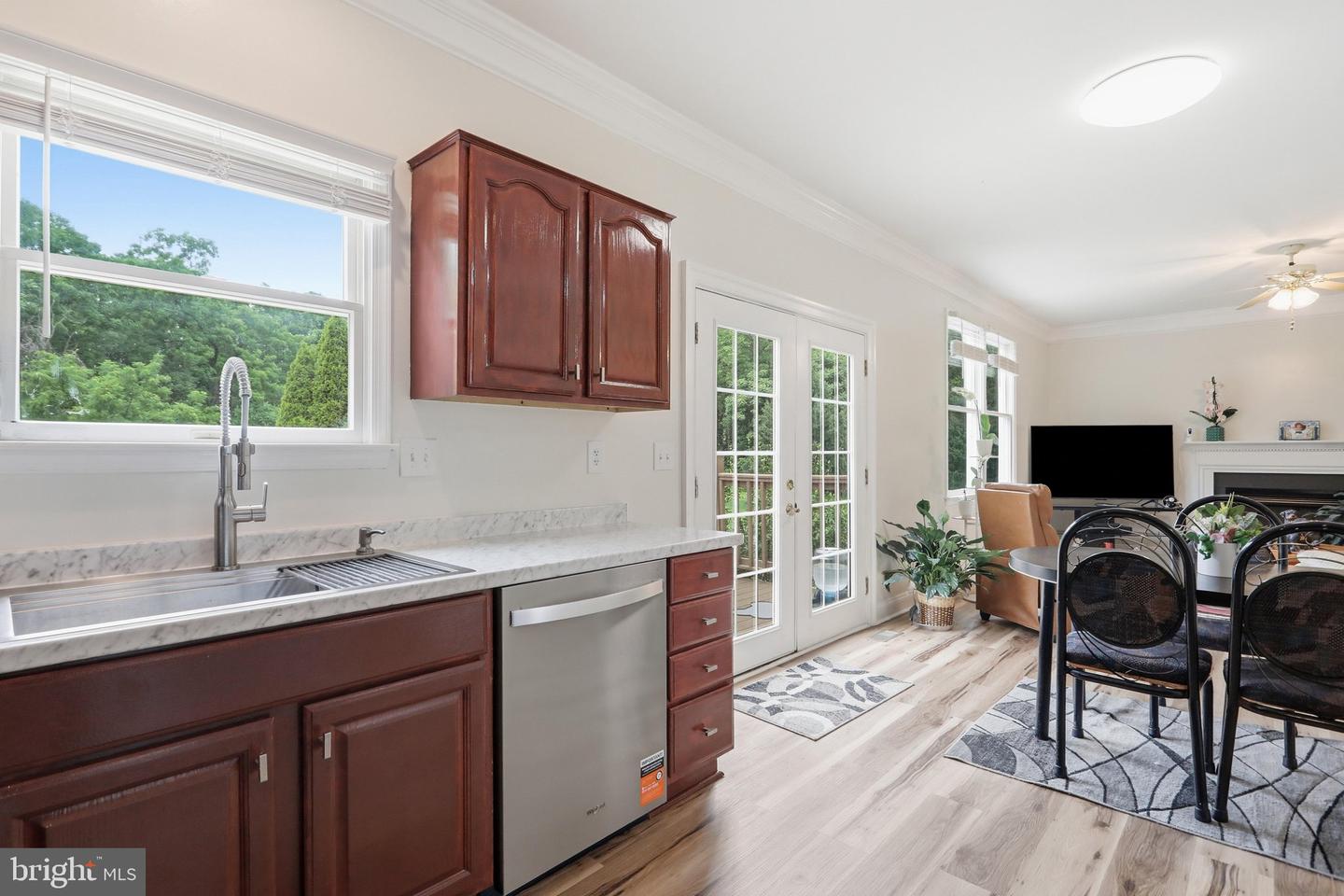 242 Street Of Dreams Property Photo 17