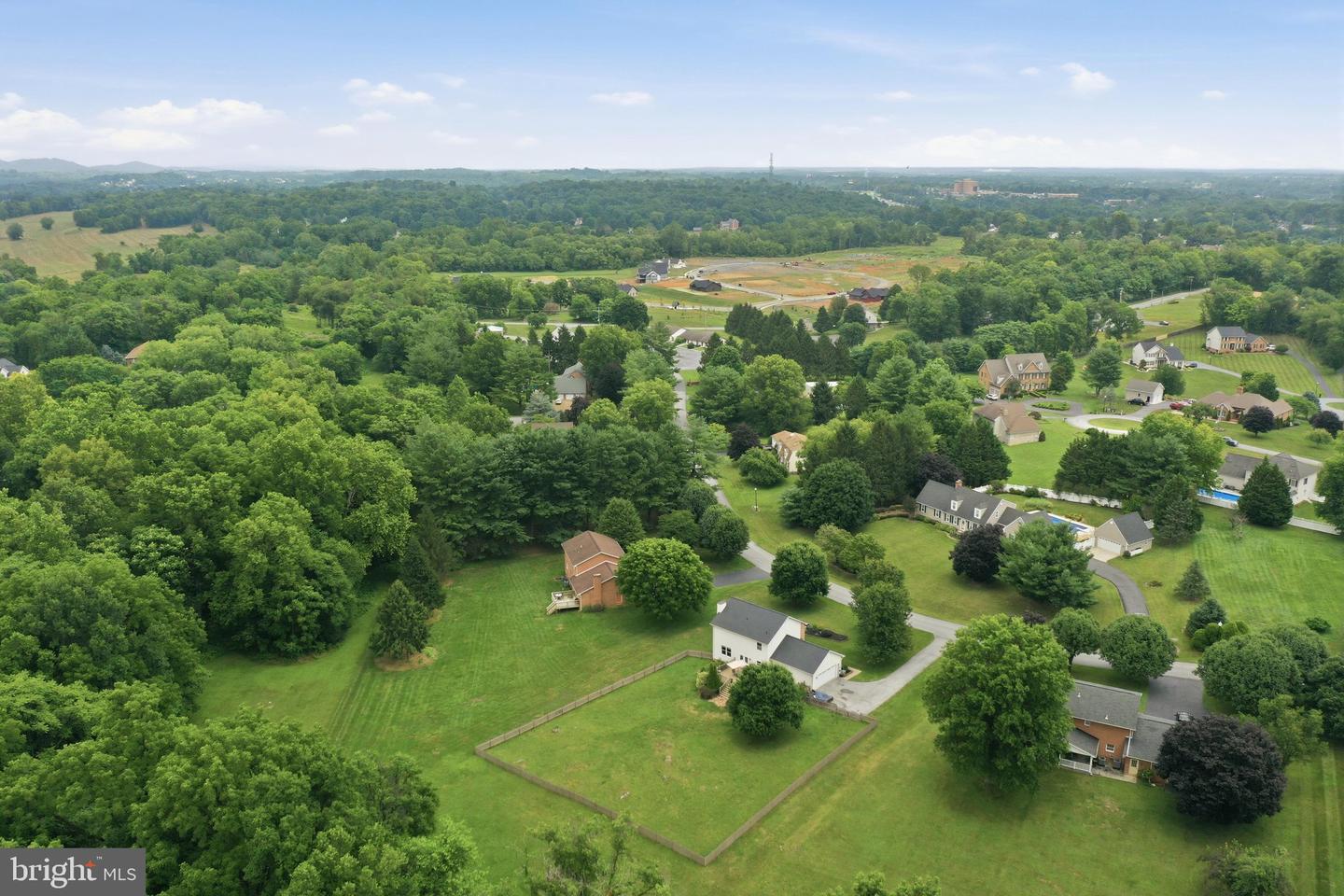 242 Street Of Dreams Property Photo 49