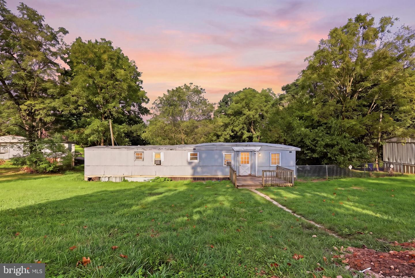 12 Salty Ln Property Photo 5