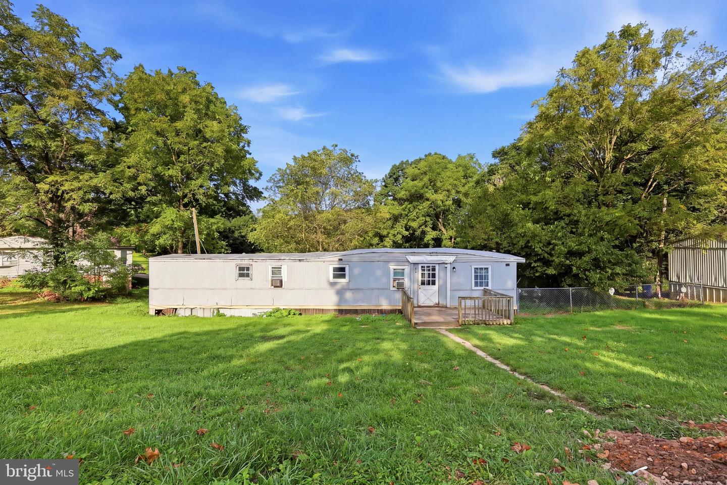 12 Salty Ln Property Photo 6
