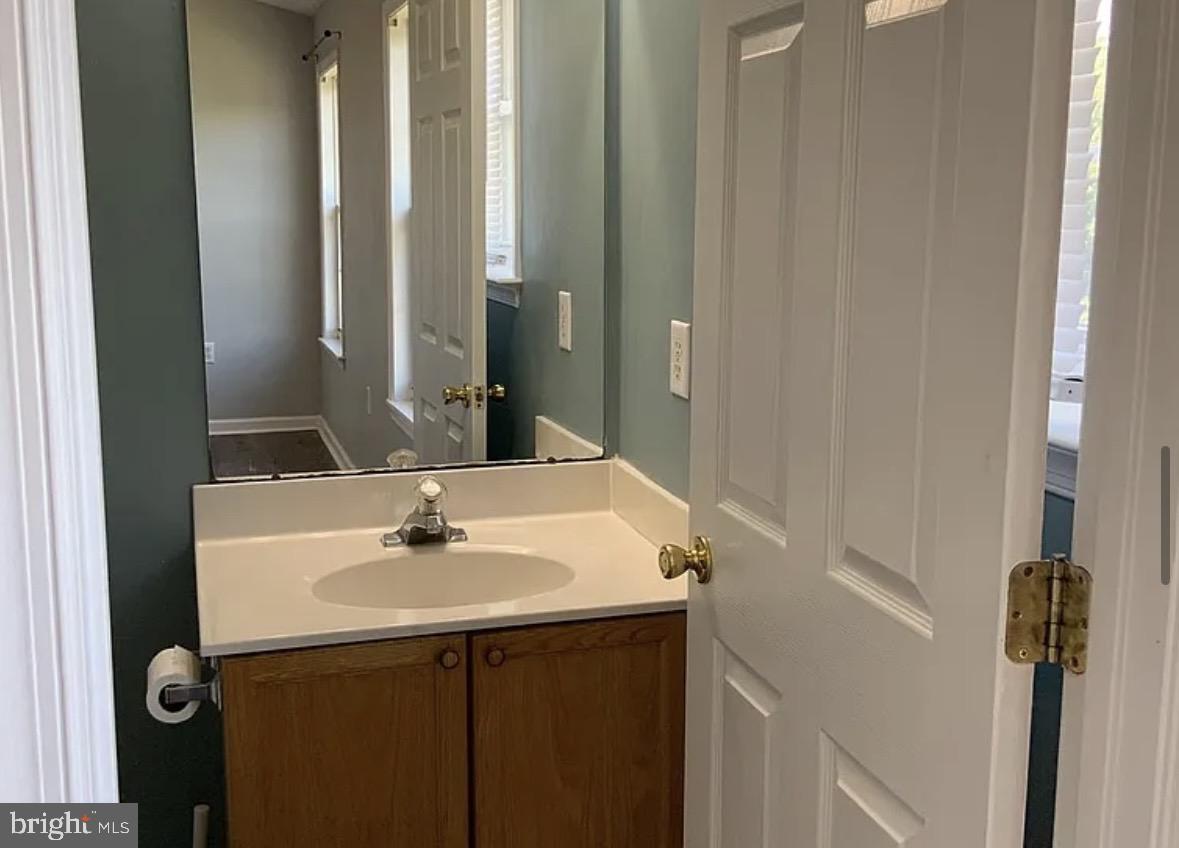 100 Quince Tree Dr Property Photo 9