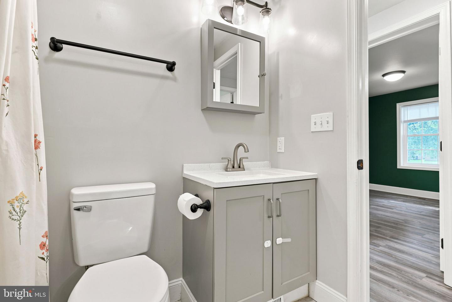 306 Fegan Rd Property Photo 43