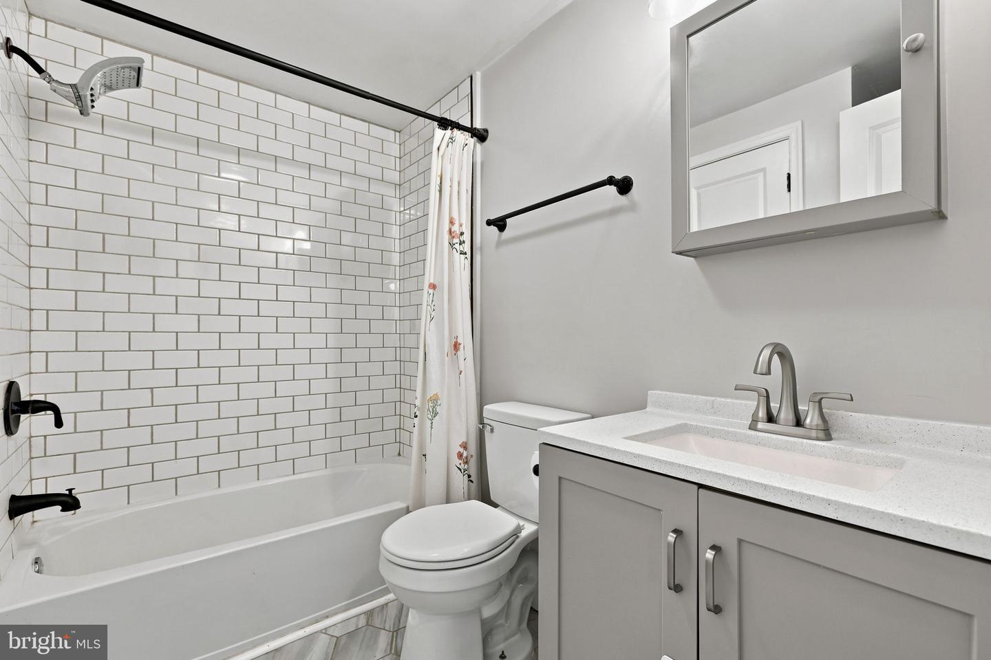 306 Fegan Rd Property Photo 44