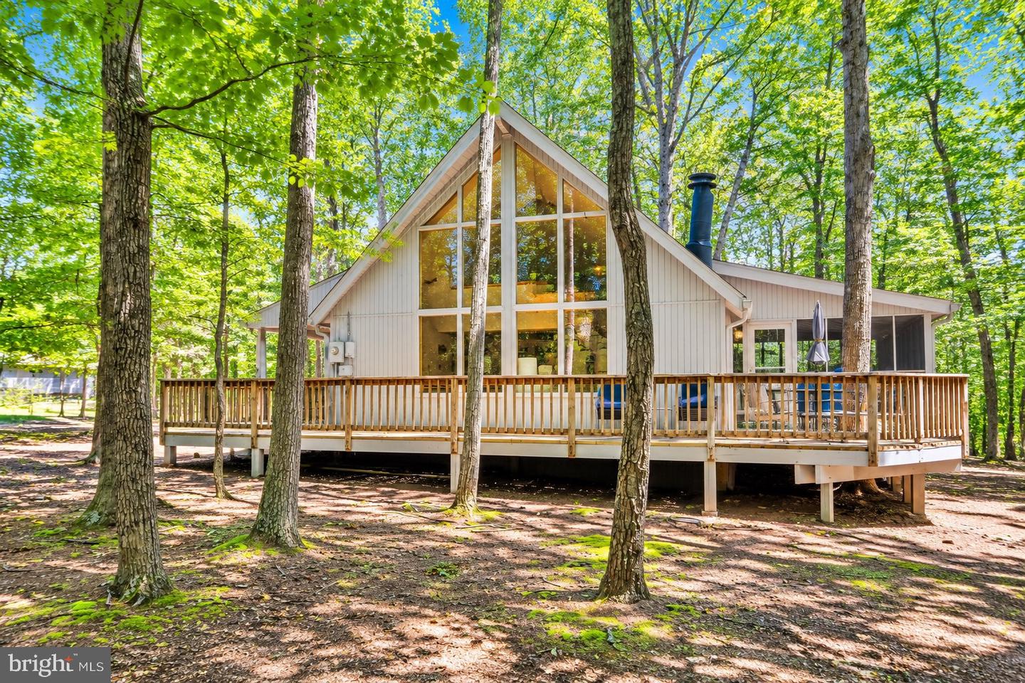 975 Tuckahoe Trl Property Photo 1