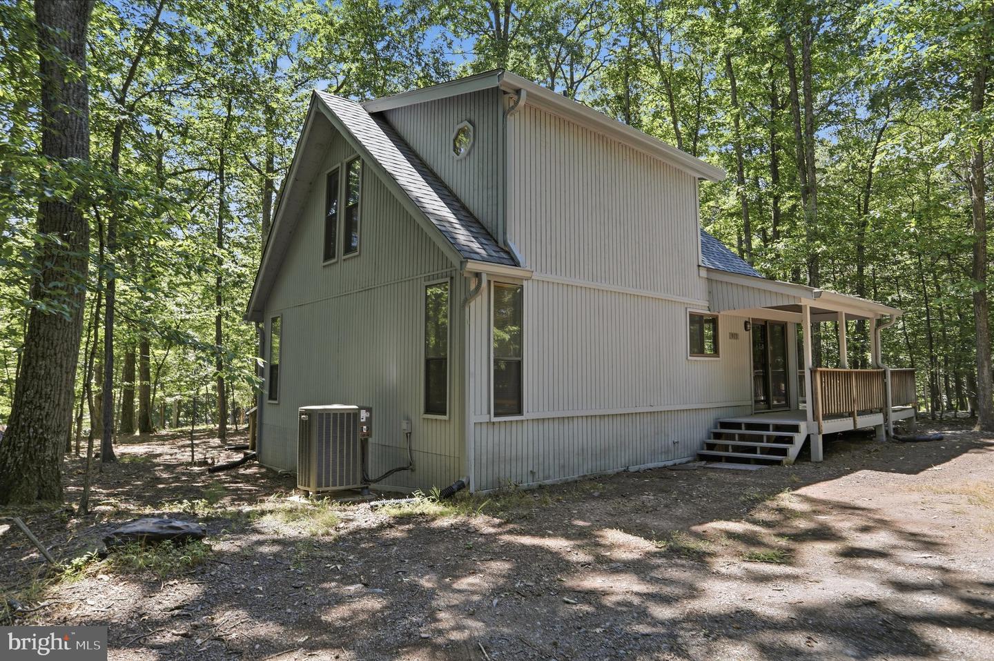 975 Tuckahoe Trl Property Photo 25