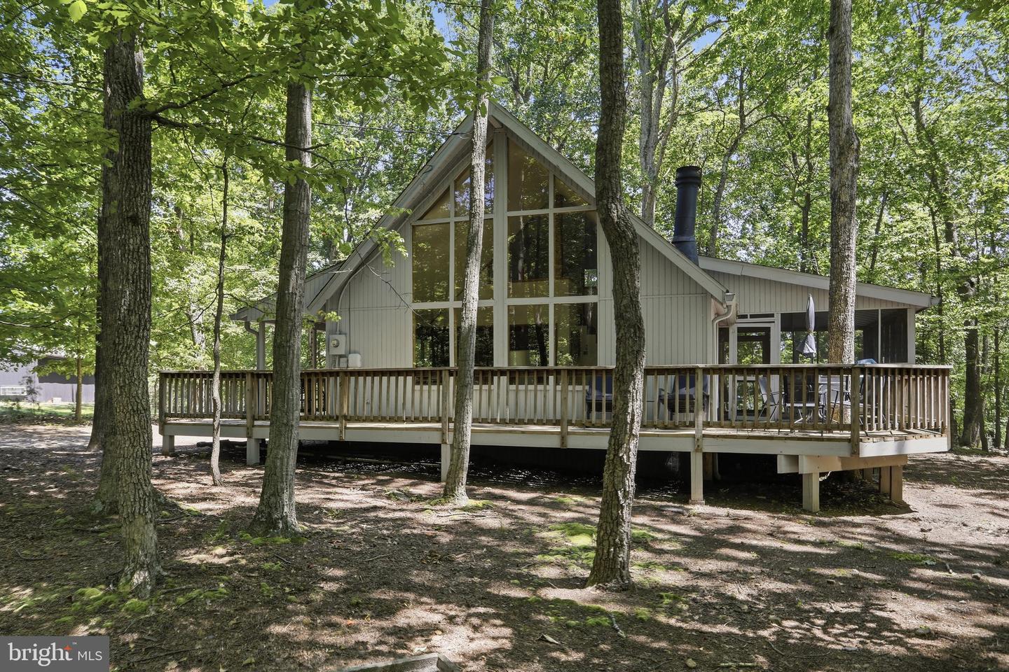 975 Tuckahoe Trl Property Photo 26