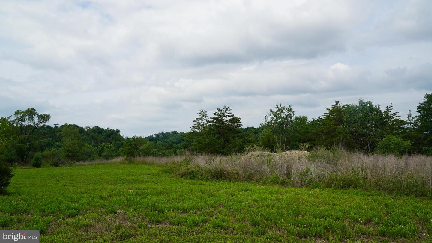 Golf Course Rd Property Photo 9