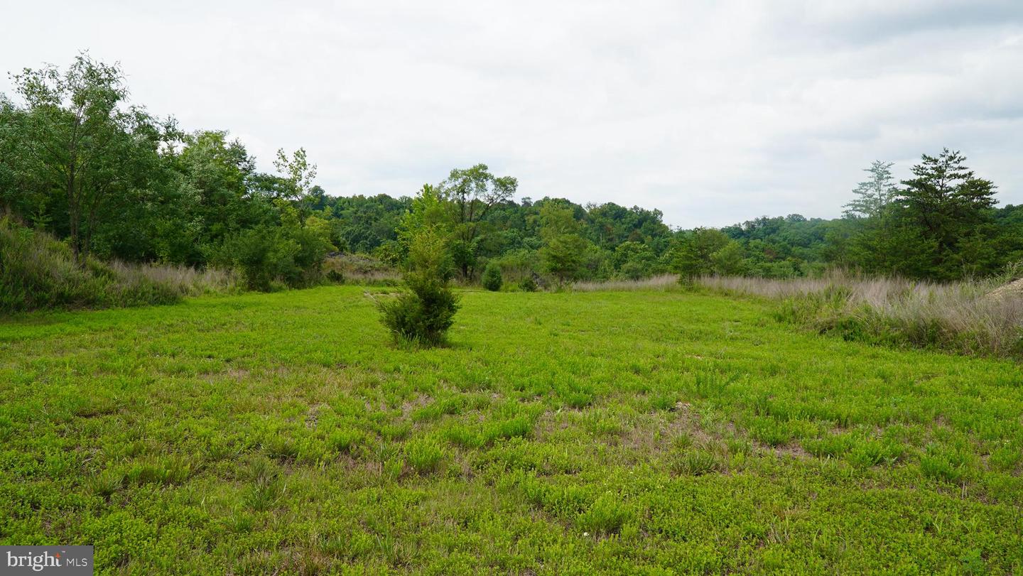 Golf Course Rd Property Photo 10