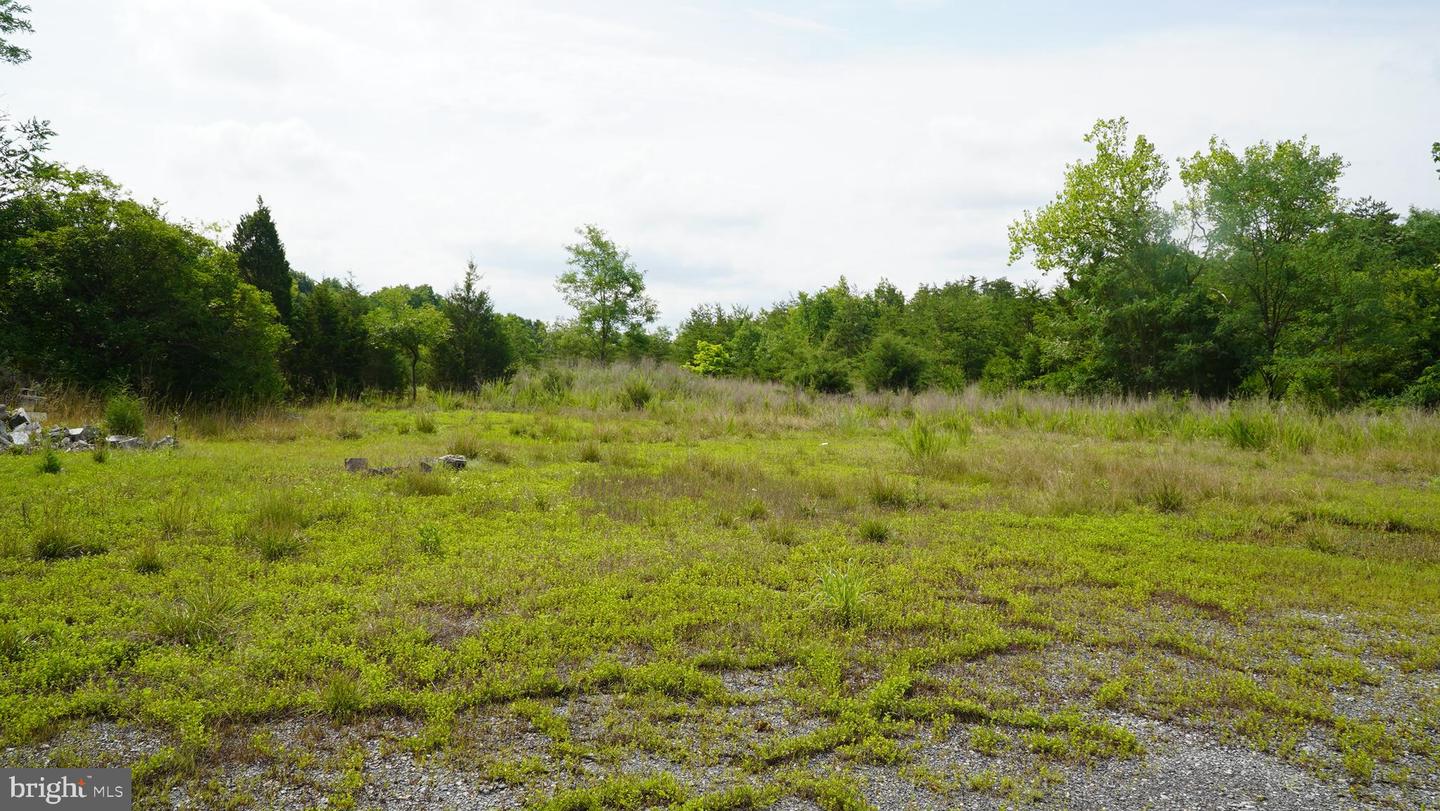 Golf Course Rd Property Photo 14
