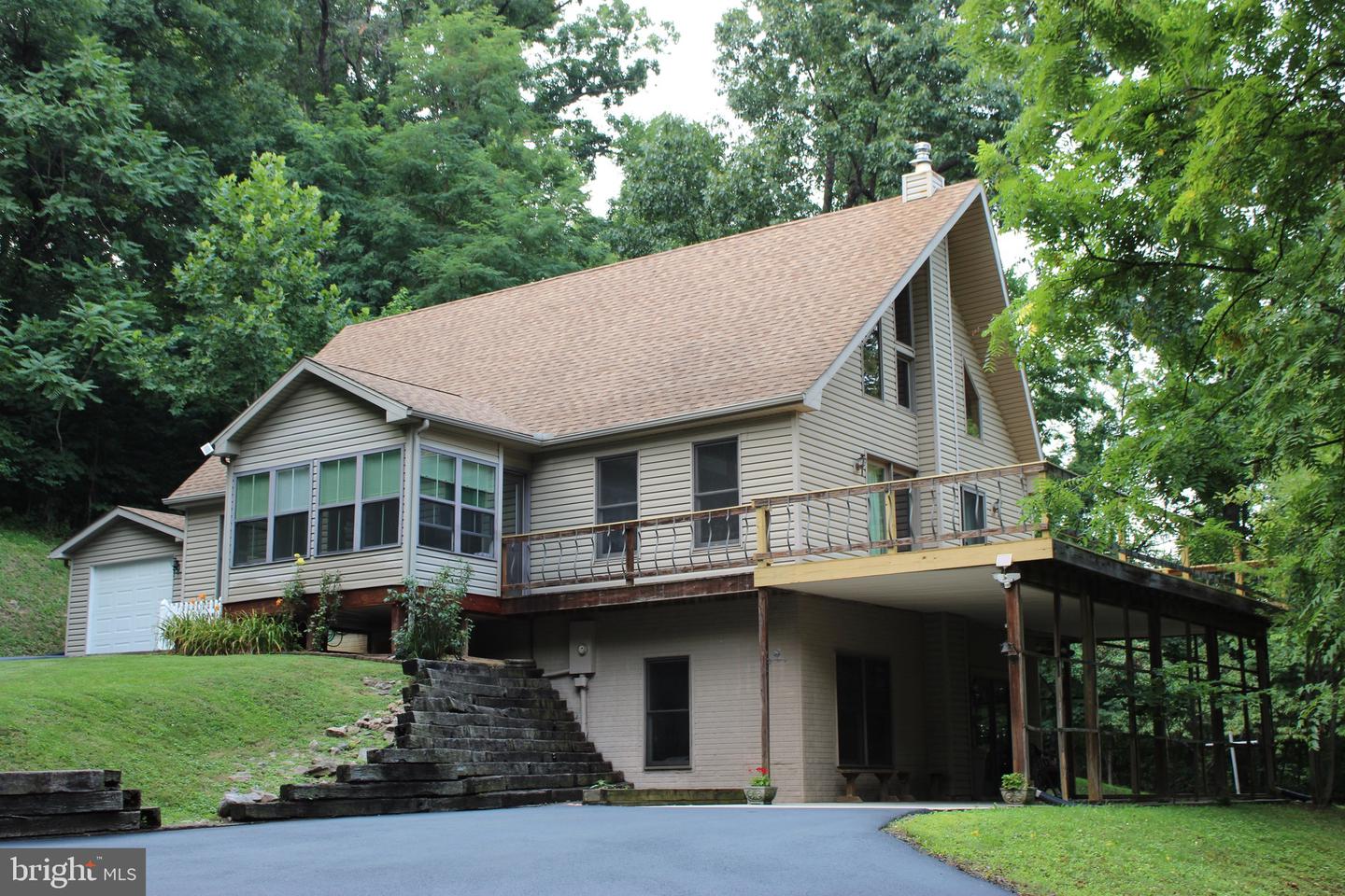 957 Butlers Chapel Rd Property Photo 3