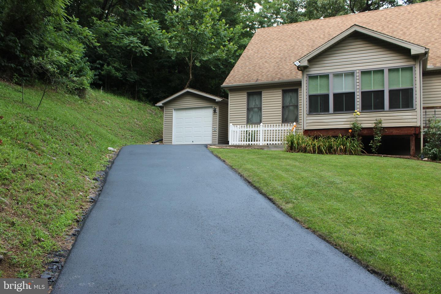 957 Butlers Chapel Rd Property Photo 19