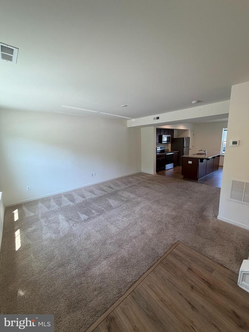 164 Scotch Pine Dr Property Photo 3