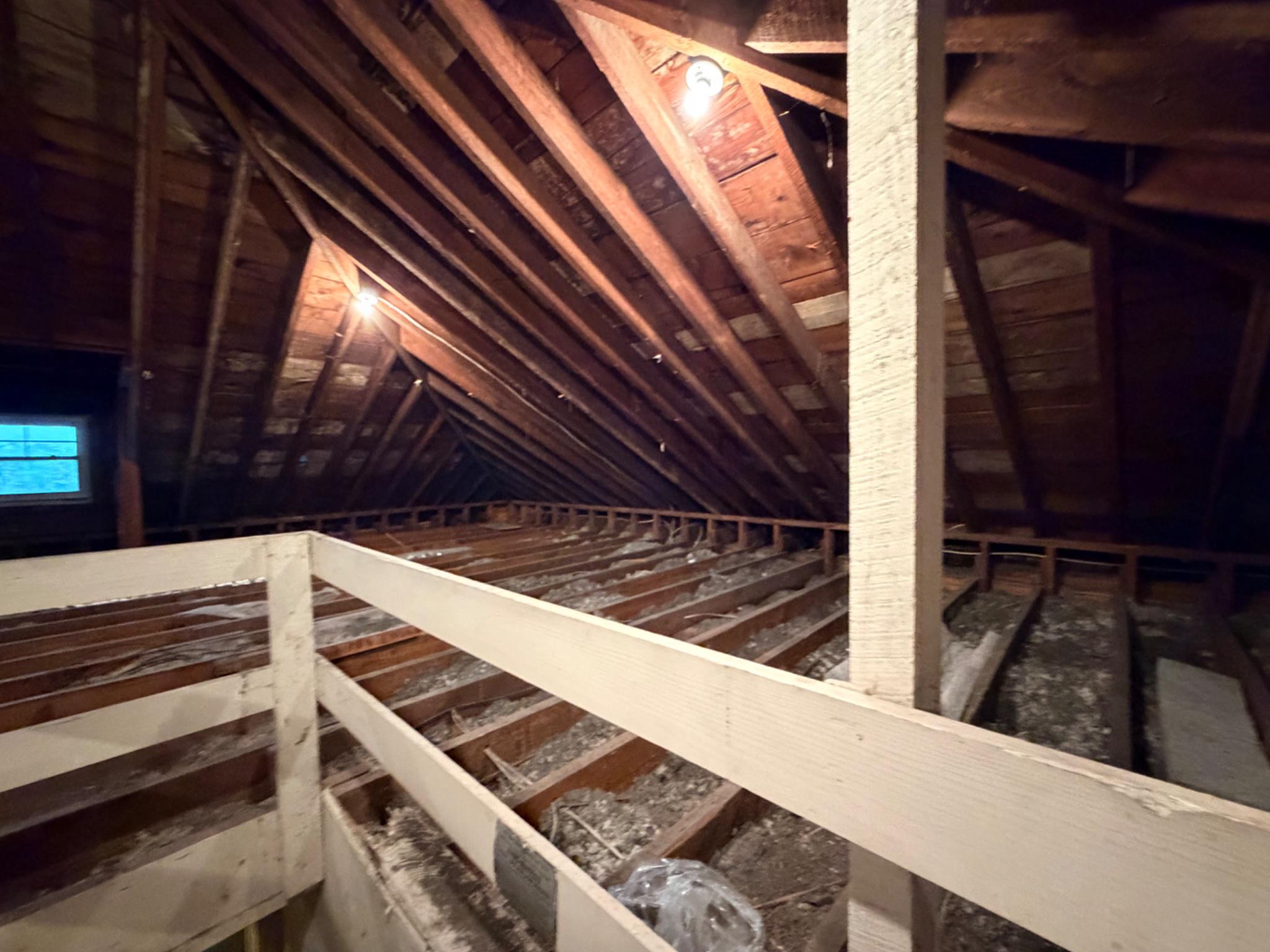 1025 W King St Property Photo 48