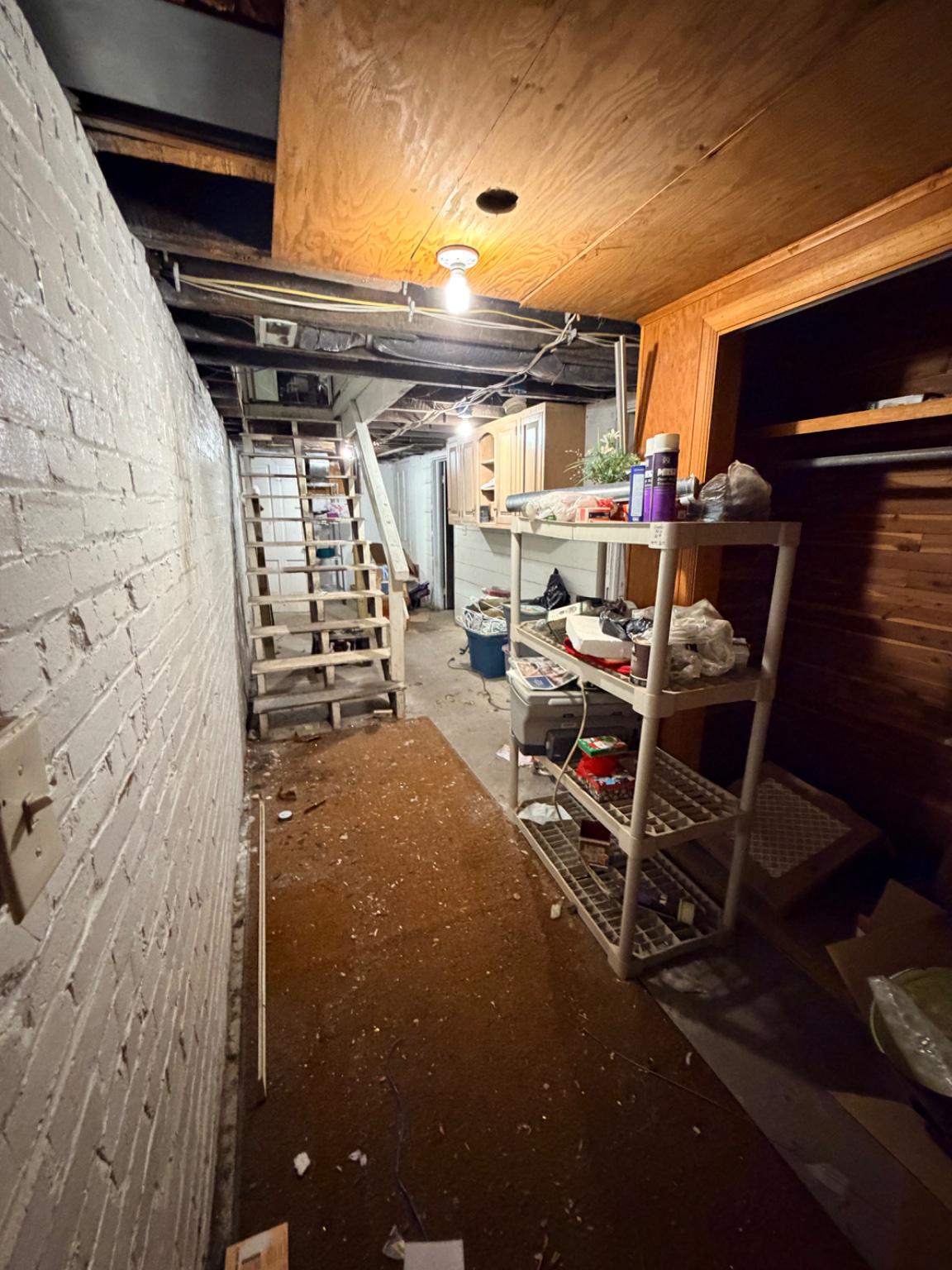1025 W King St Property Photo 54