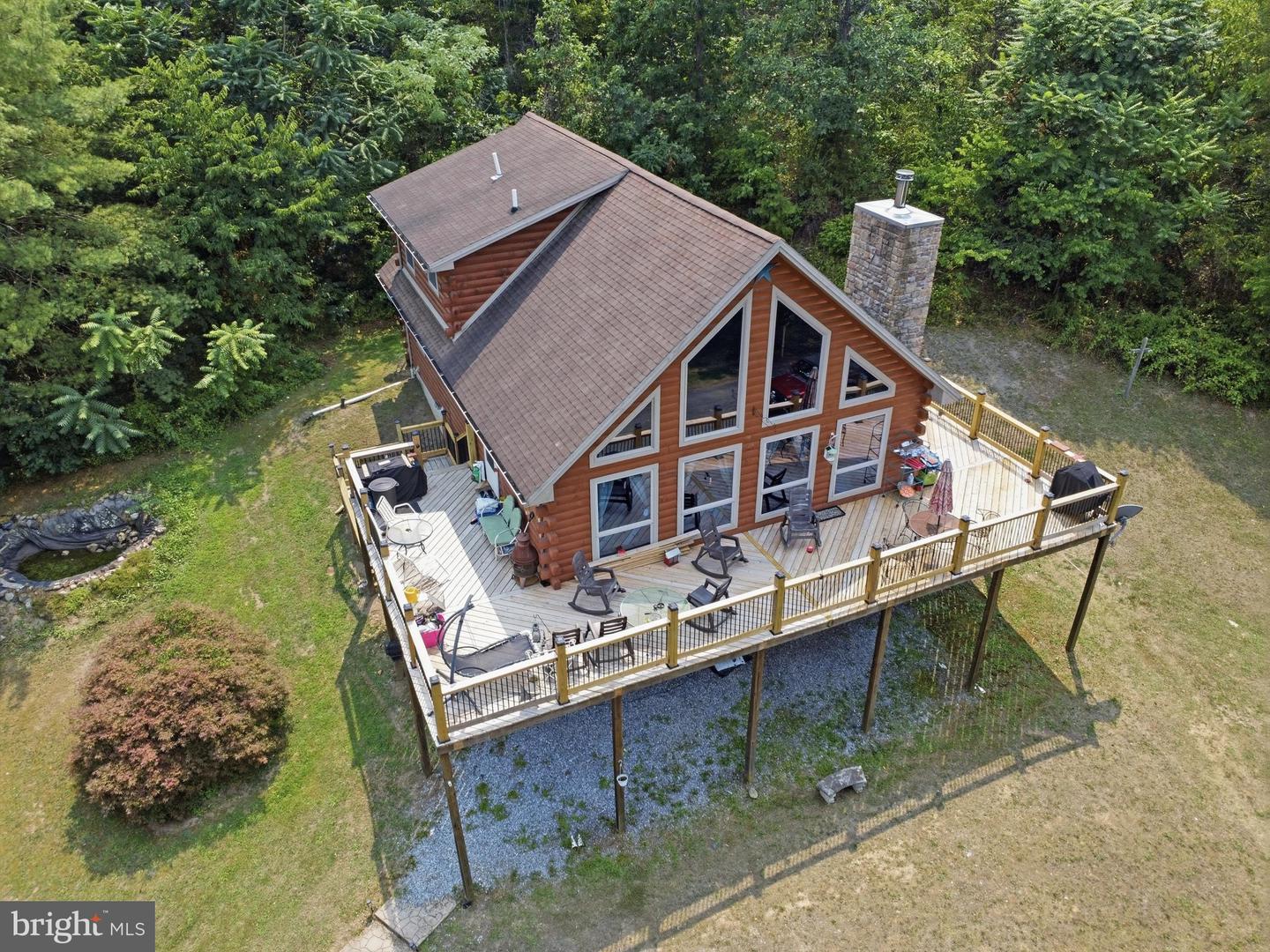 11181 And 11185 Hedgesville Rd Property Photo 6