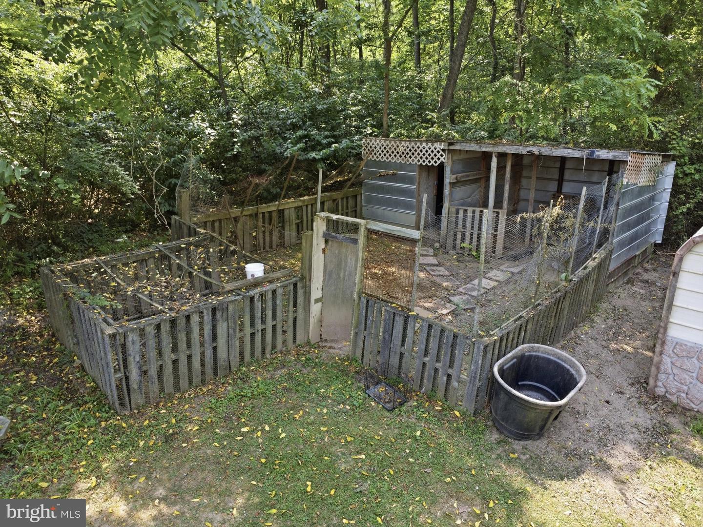 11181 And 11185 Hedgesville Rd Property Photo 49