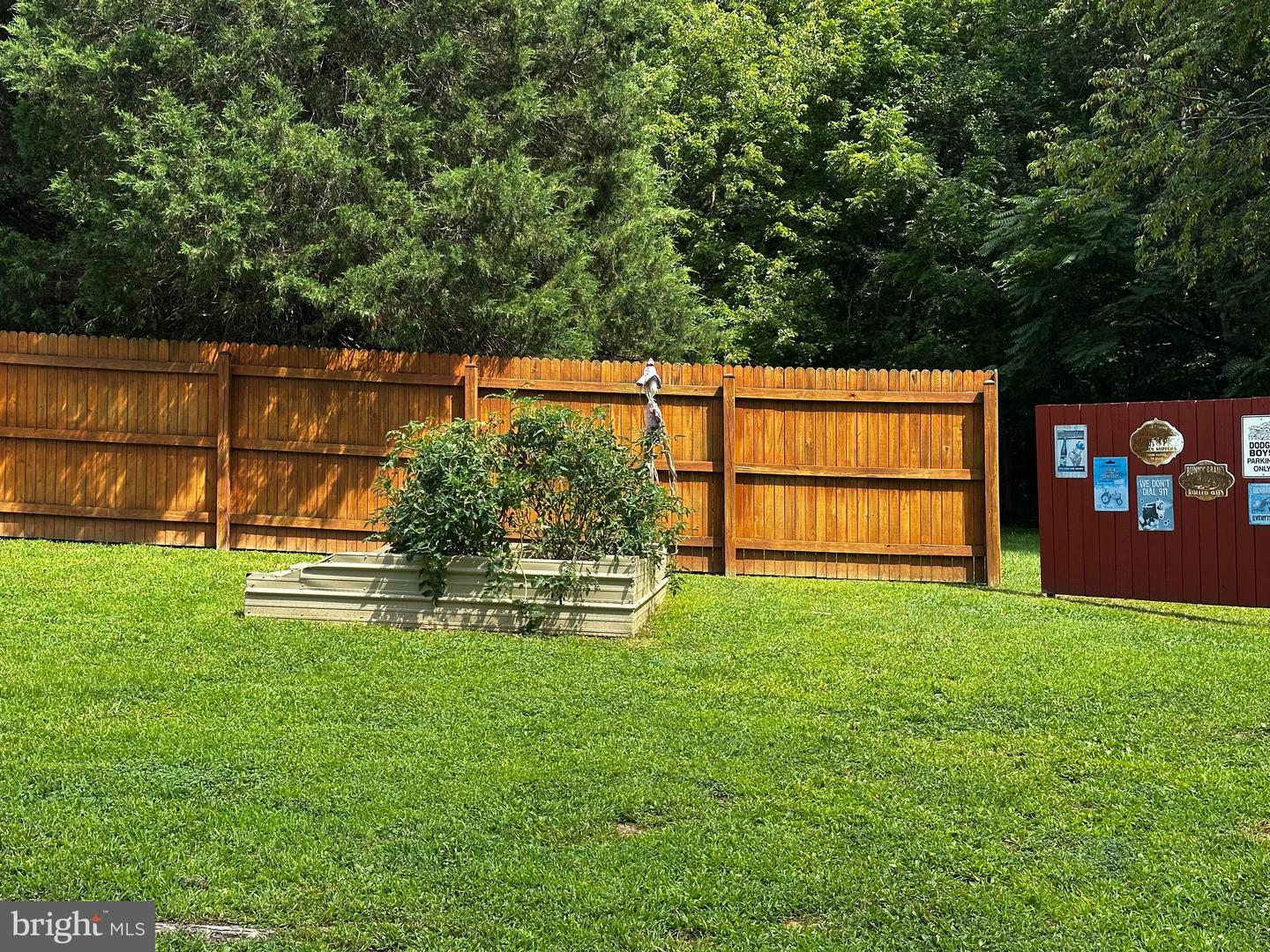 109 Mosby Ct Property Photo 37