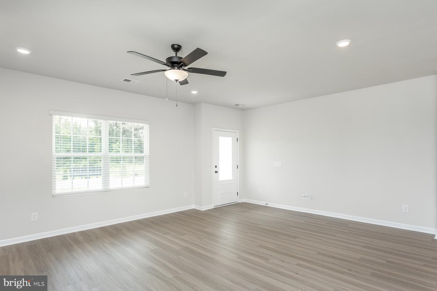 90 Brompton St Property Photo 2