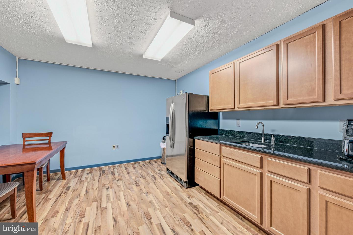211 Discovery Rd #2 Property Photo 33