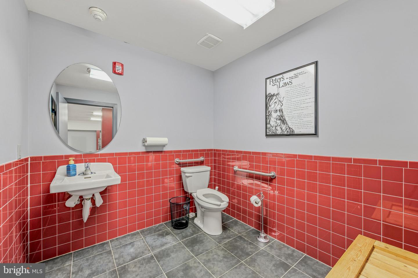 211 Discovery Rd #2 Property Photo 75
