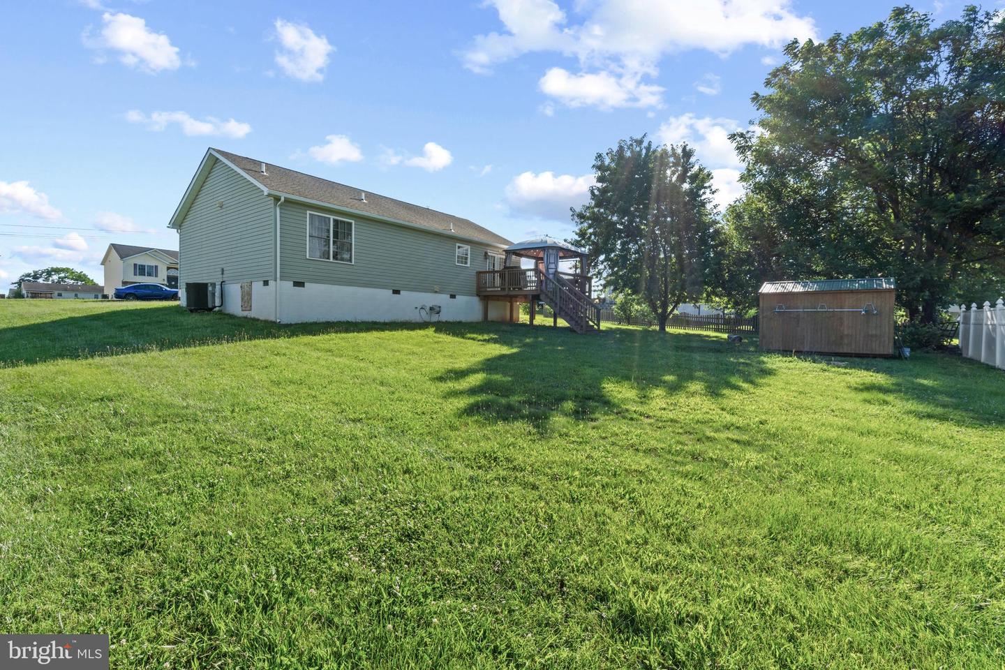 112 Larry Way Property Photo 17