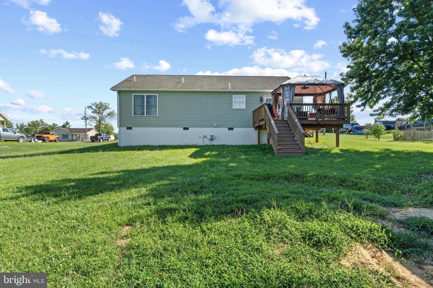 112 Larry Way Property Photo 18