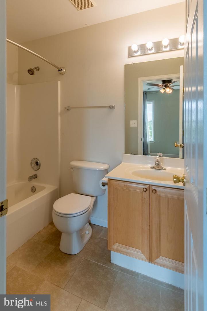 21 Backing Circle Property Photo 26