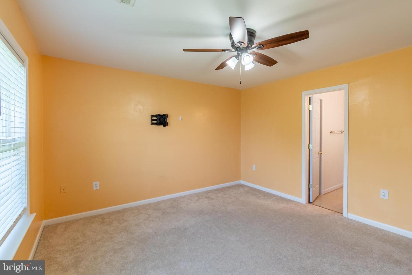 21 Backing Circle Property Photo 35
