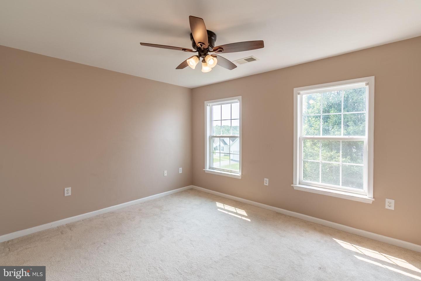 21 Backing Circle Property Photo 38