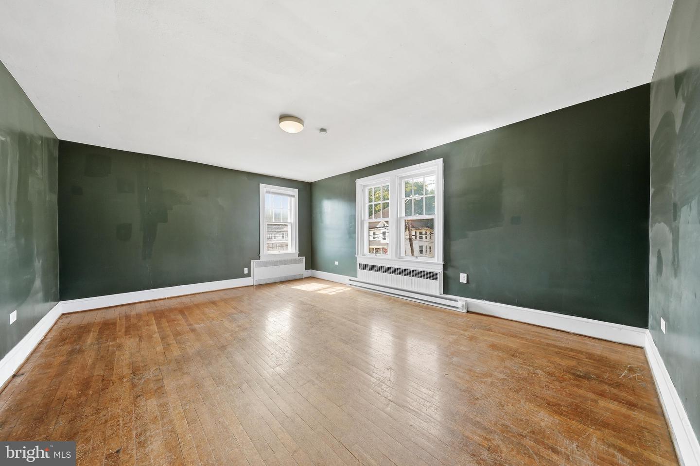 800 W King Property Photo 30