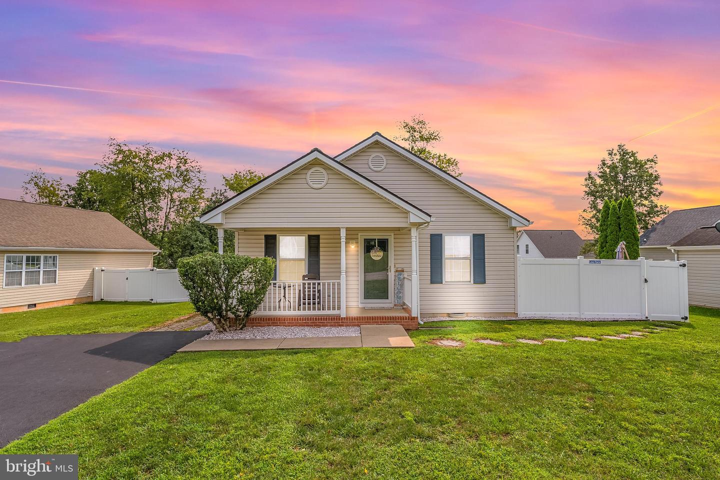 606 Artisan Way Property Photo 1