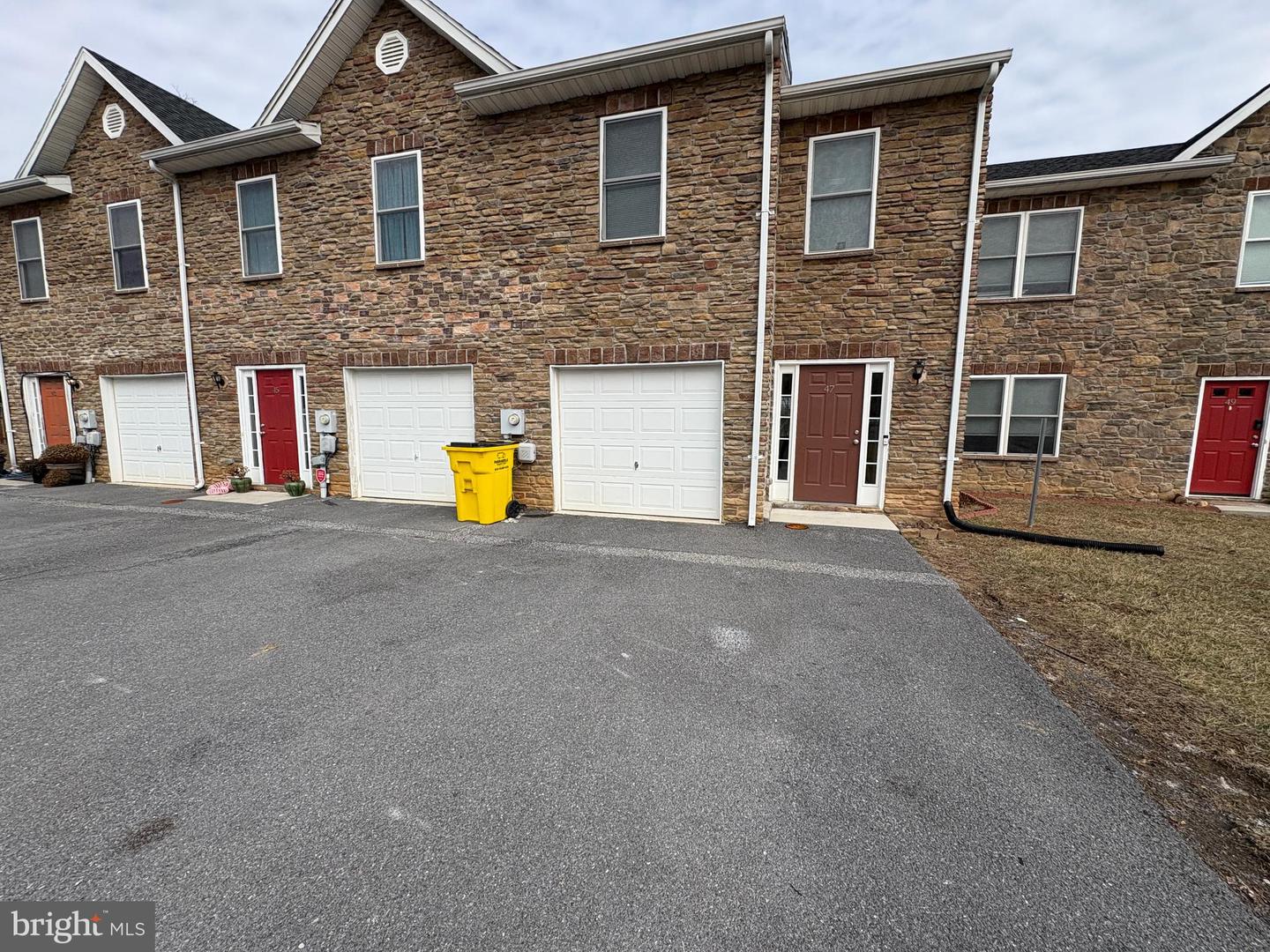 60 Santa Fe Ct Property Photo 1