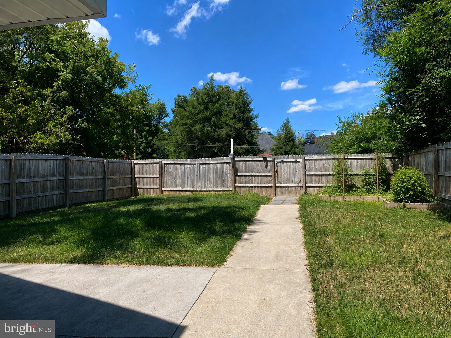 522 W King St Property Photo 5