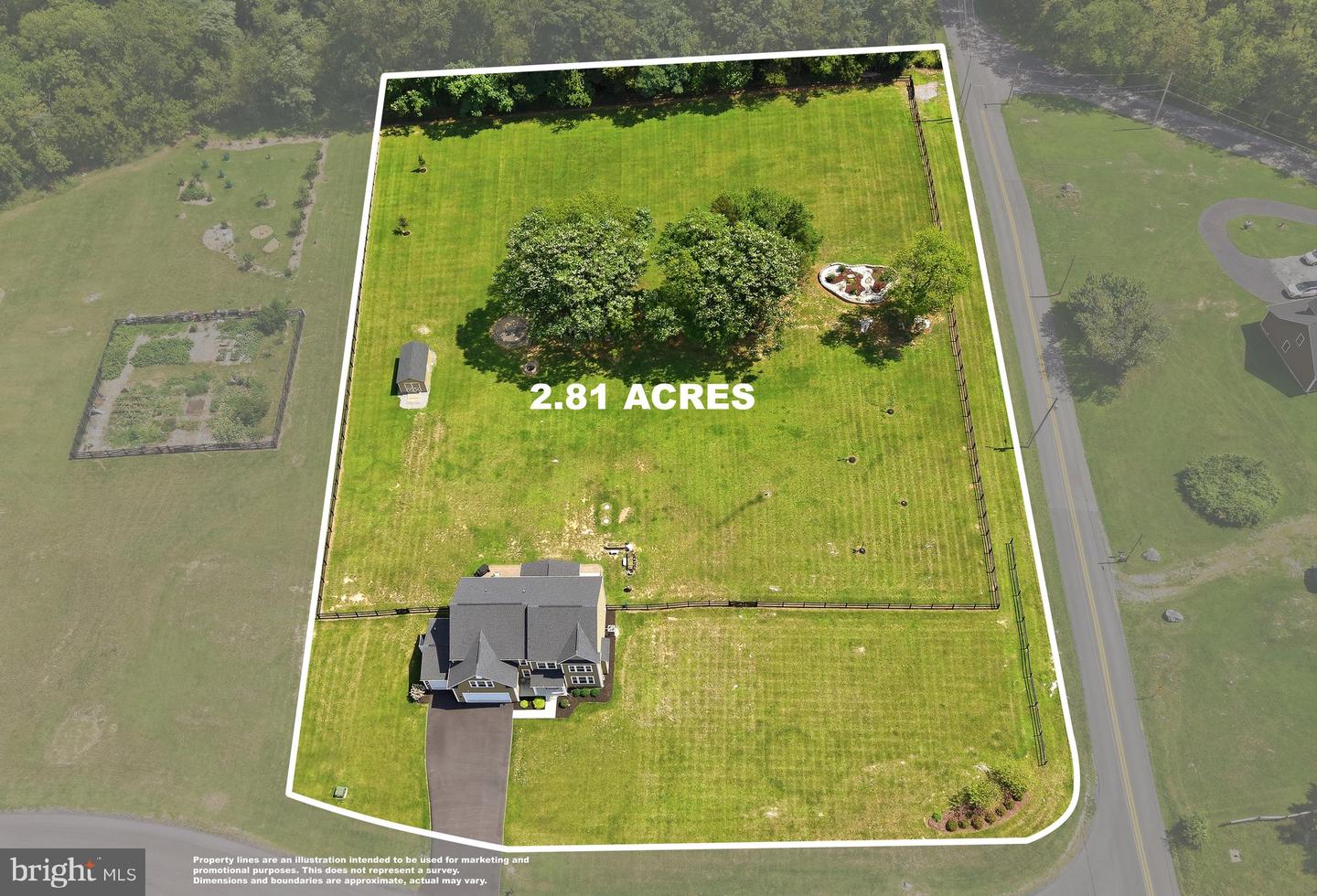 42 Flaxseed Dr Property Photo 4